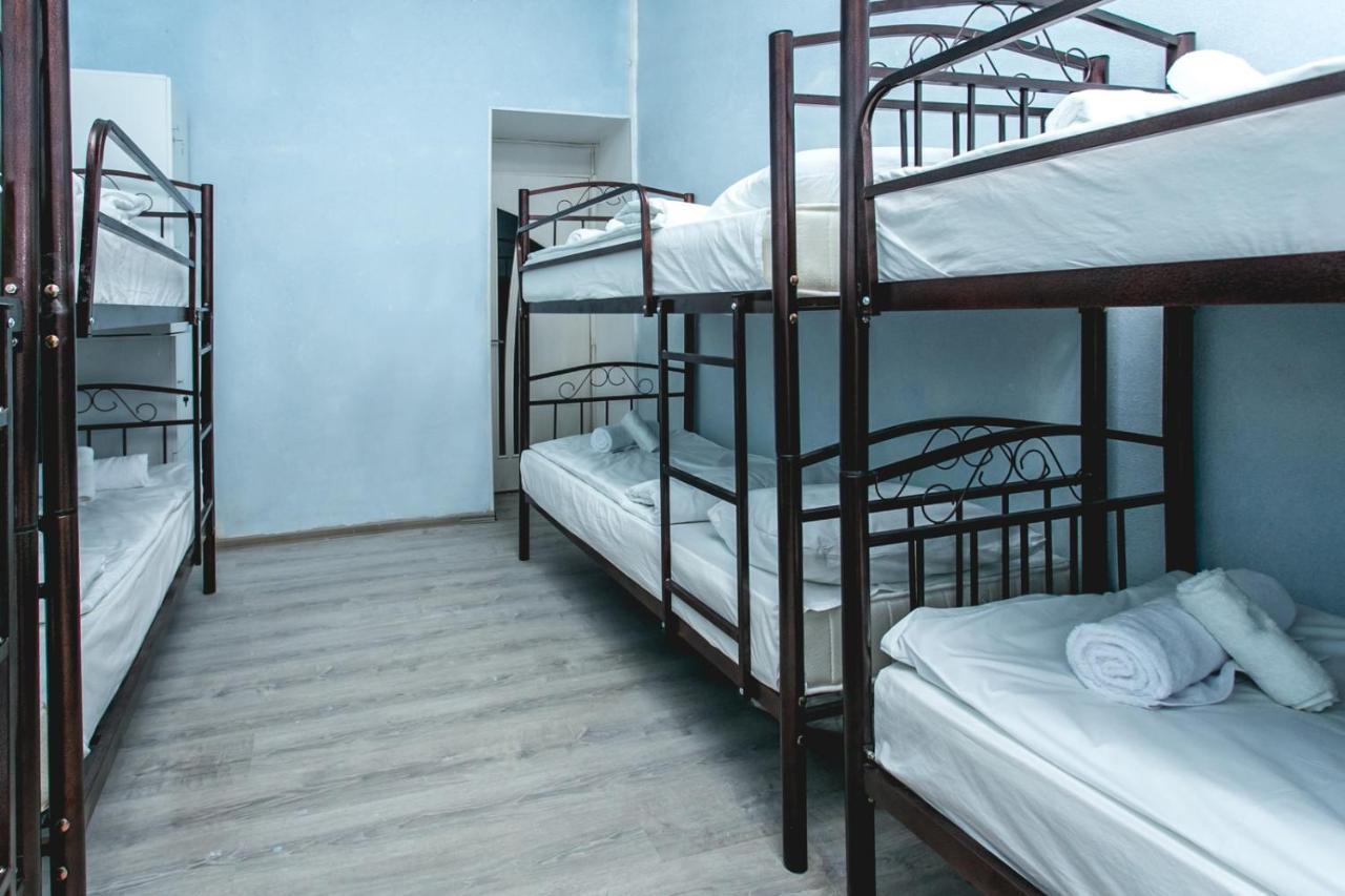 Sherlock Holmes Hostel Baku Exterior foto