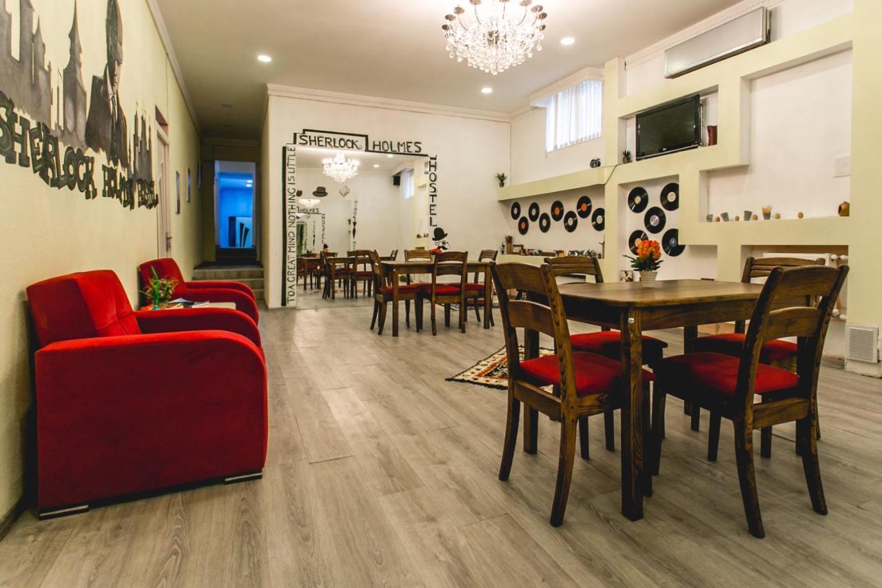 Sherlock Holmes Hostel Baku Exterior foto