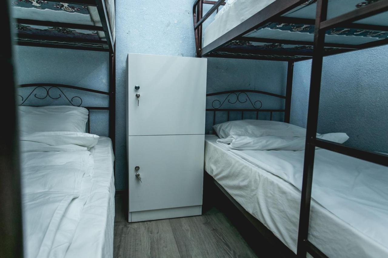 Sherlock Holmes Hostel Baku Exterior foto